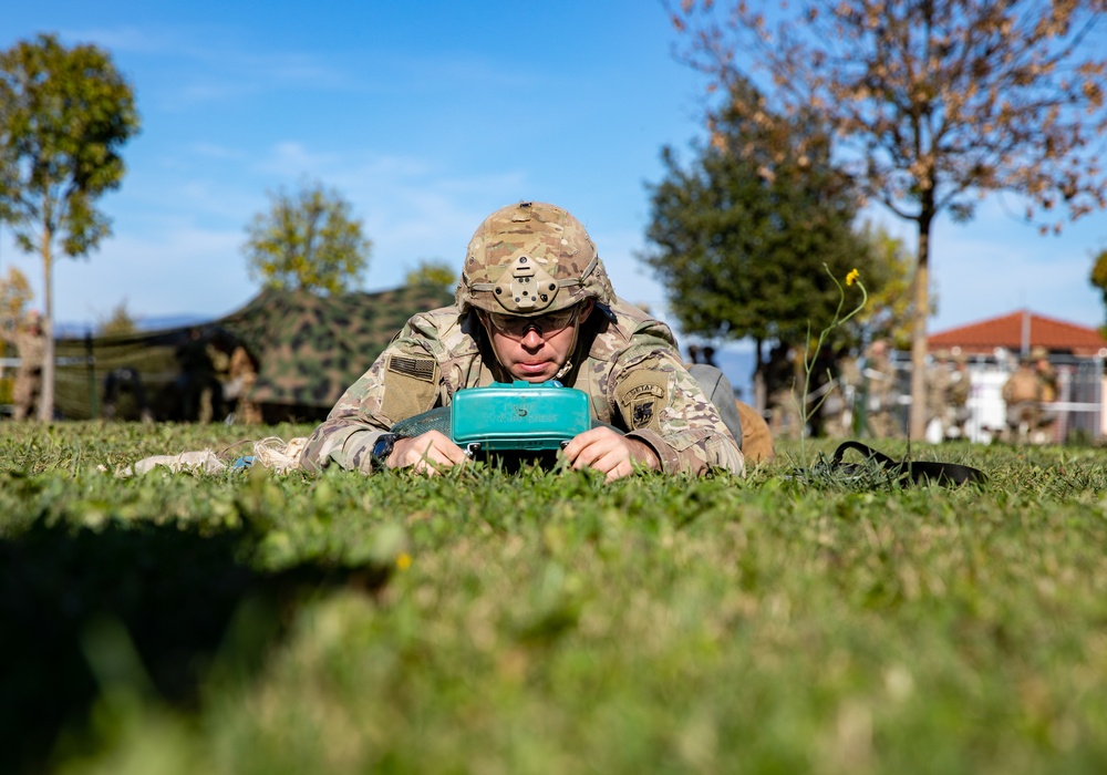 Expert Soldier Badge Claymore Preparation