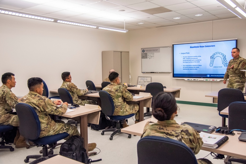 Dental Lab Technician Program