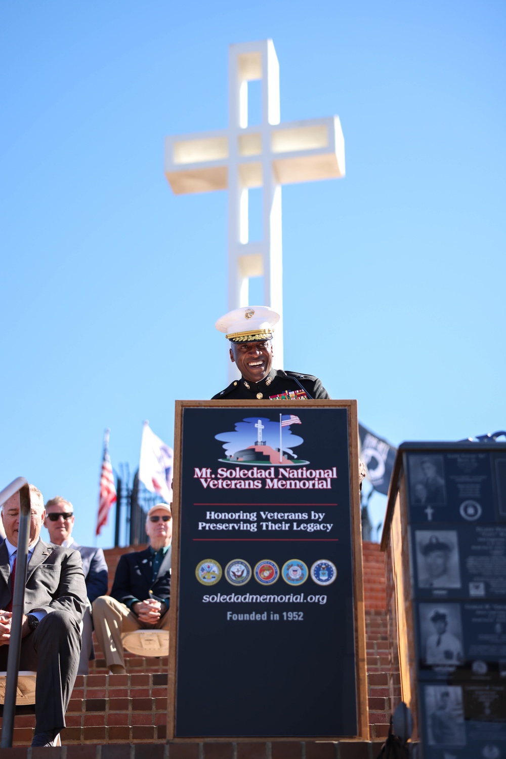 Marines pay tribute to Navajo Code Talkers during Veterans Day ceremony