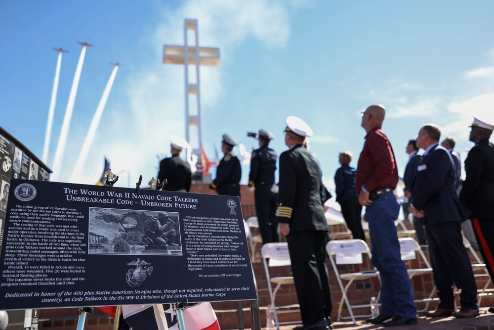 Marines pay tribute to Navajo Code Talkers during Veterans Day ceremony