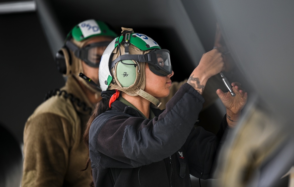 Navy integrates during Osan training