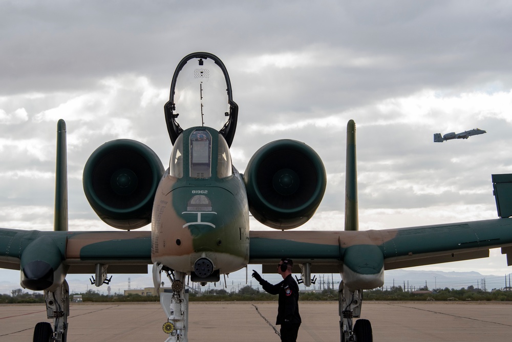 F-105 combat pilots reunite one last time