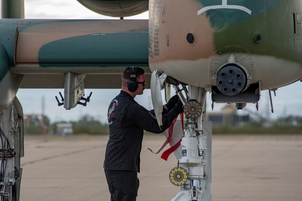 F-105 combat pilots reunite one last time