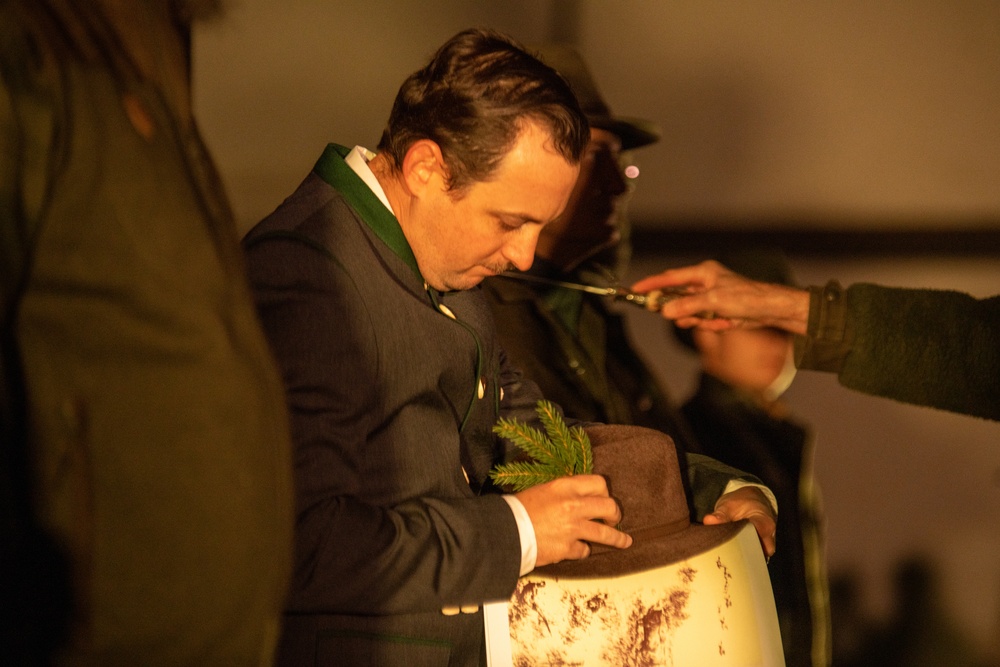 13 community members knighted at Jägerschlag