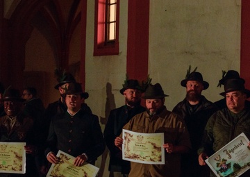 13 community members knighted at Jägerschlag
