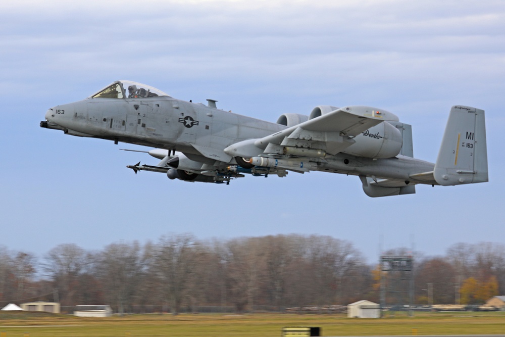 A-10s Train Over Michigan During November Drill