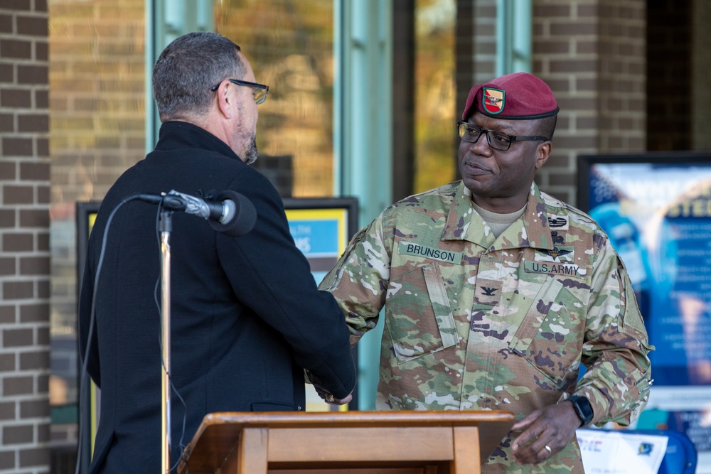 Norfolk Naval Shipyard’s Veterans Employee Readiness Group Leads Annual Celebration of Our Veterans During Fall-In for Colors