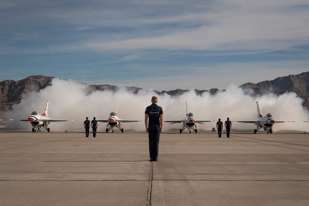 Dvids Images Thunderbirds Perform At Aviation Nation 2022 [image 1