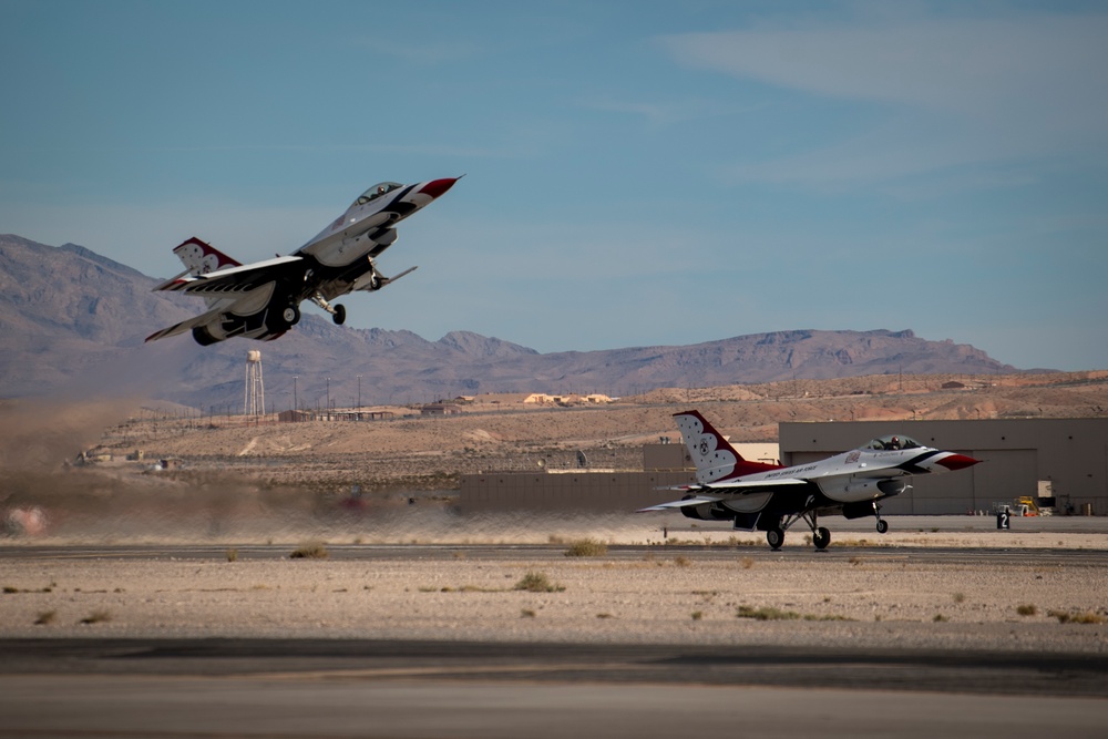 Dvids Images Thunderbirds Perform At Aviation Nation 2022 [image 5