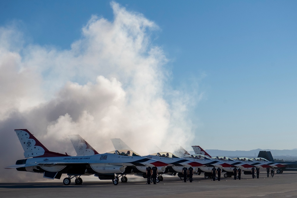 Thunderbirds Perform at Aviation Nation 2022