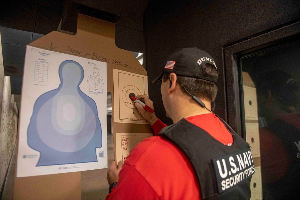 Sailors Participate in Rifle Qualification