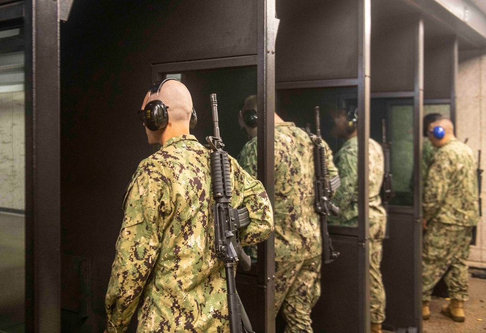 Sailors Participate in Rifle Qualification