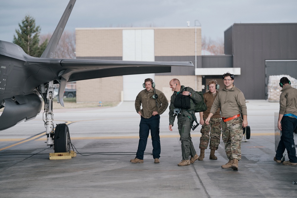 Former 158th FW Commander Says Goodbye to the F-35