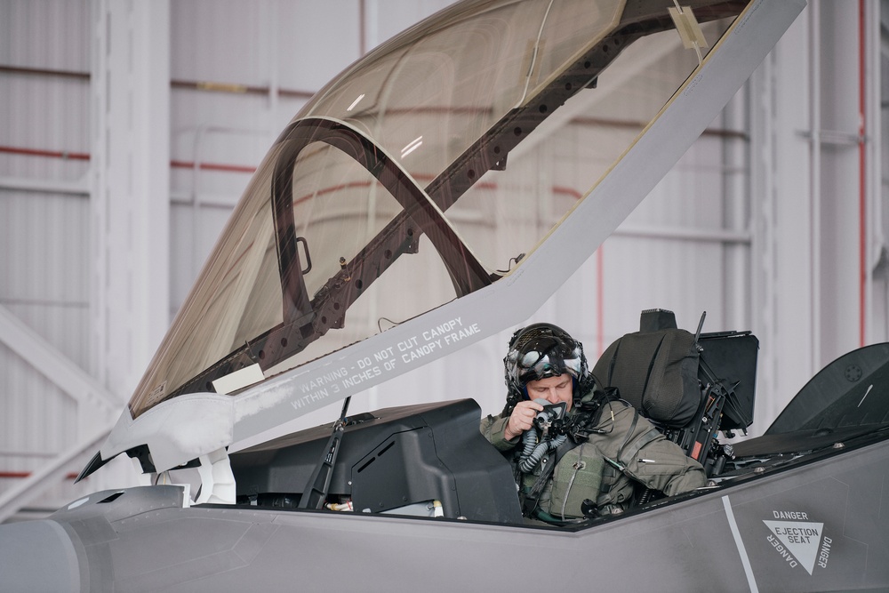 Former 158th FW Commander Says Goodbye to the F-35