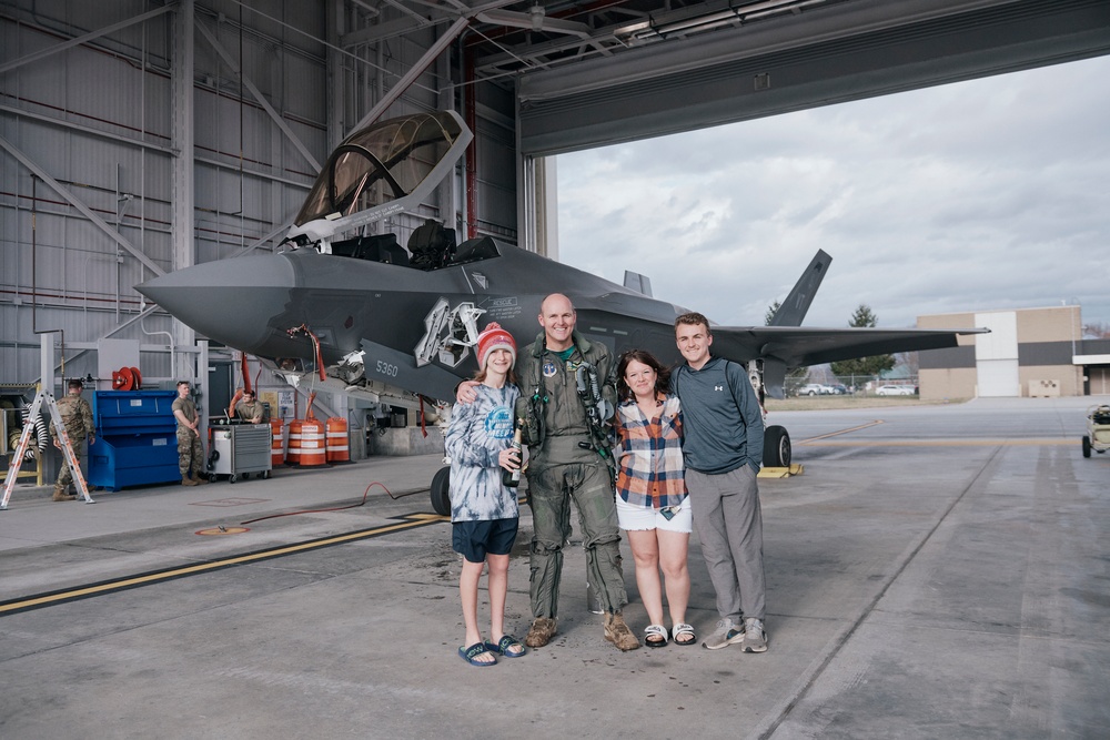 Former 158th FW Commander Says Goodbye to the F-35