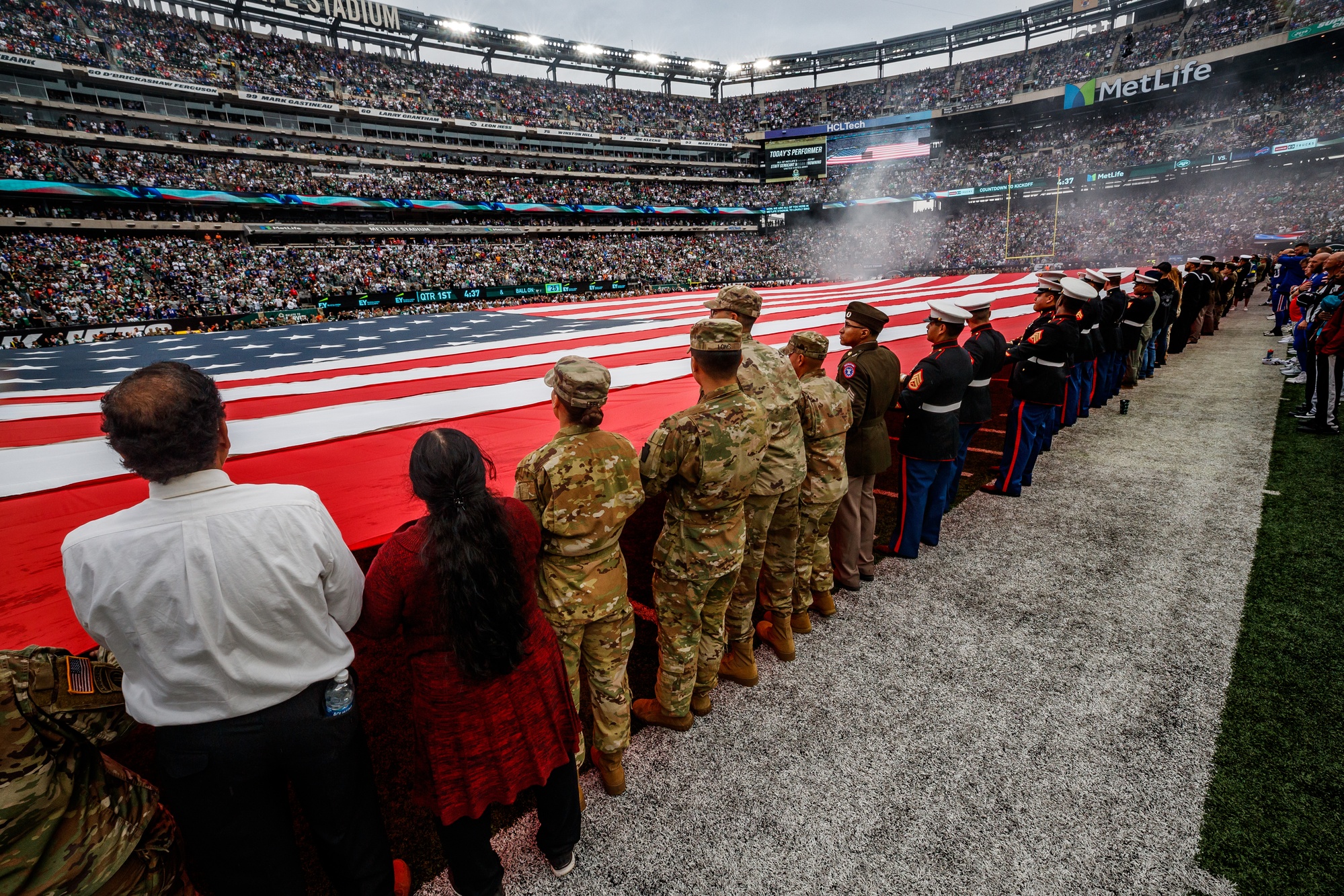 DVIDS - News - New York Army National Guard attend The Jet's Salute to  Service