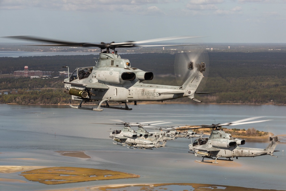 Final Farewell: HMLA-269 flies last flight as a squadron