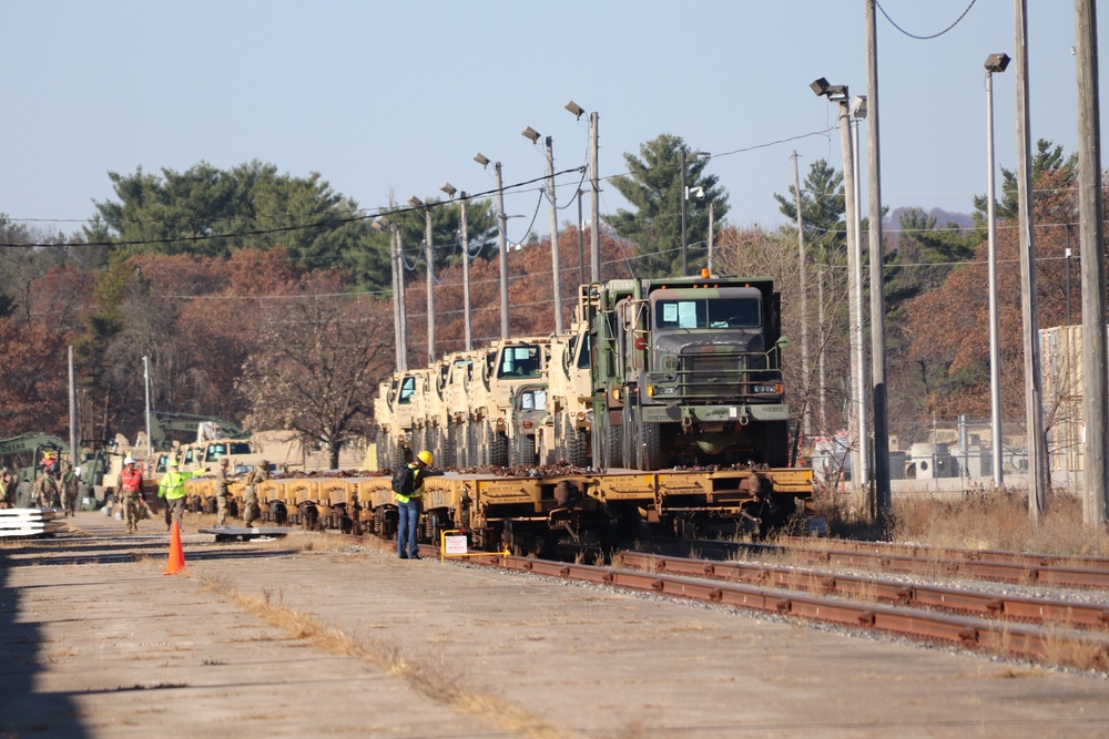 Fort McCoy supports rail movement for Army Reserve’s 411th Engineer Company