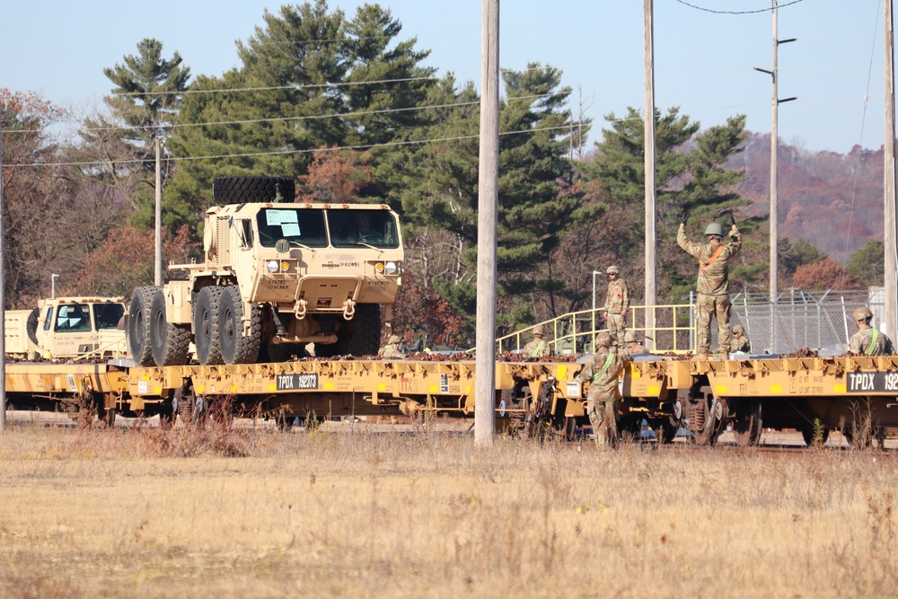 Fort McCoy supports rail movement for Army Reserve’s 411th Engineer Company