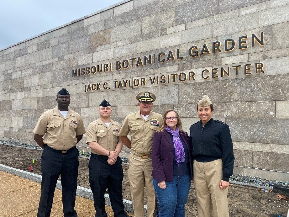 USS St. Louis (LCS 19) Crewmembers visit Namesake