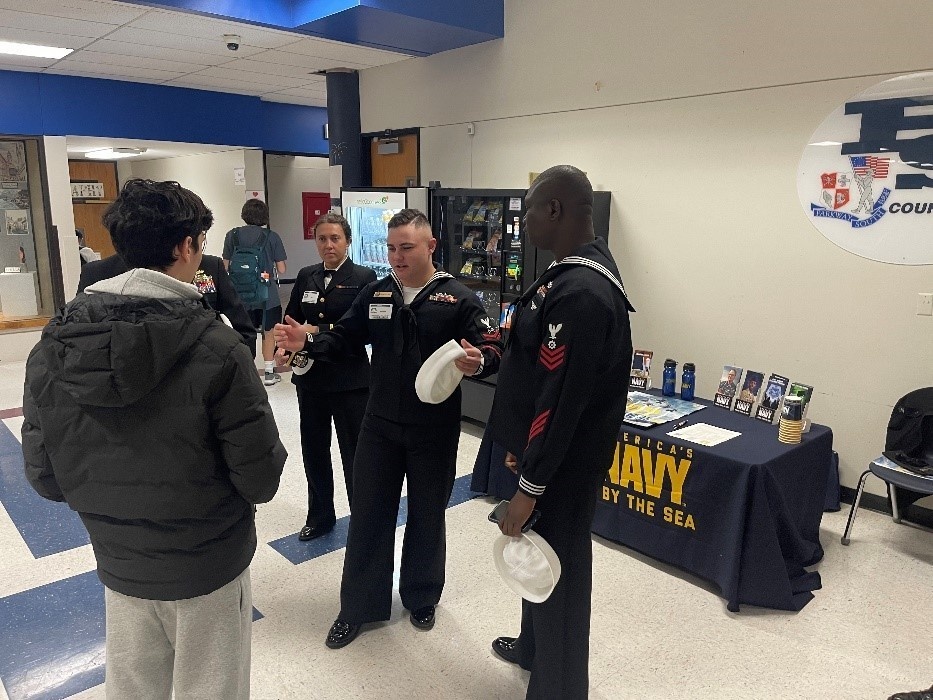 USS St. Louis (LCS 19) Crewmembers visit Namesake