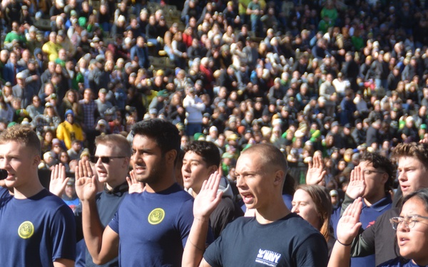 Future Sailors and Enlistees Swear in at CU Boulder