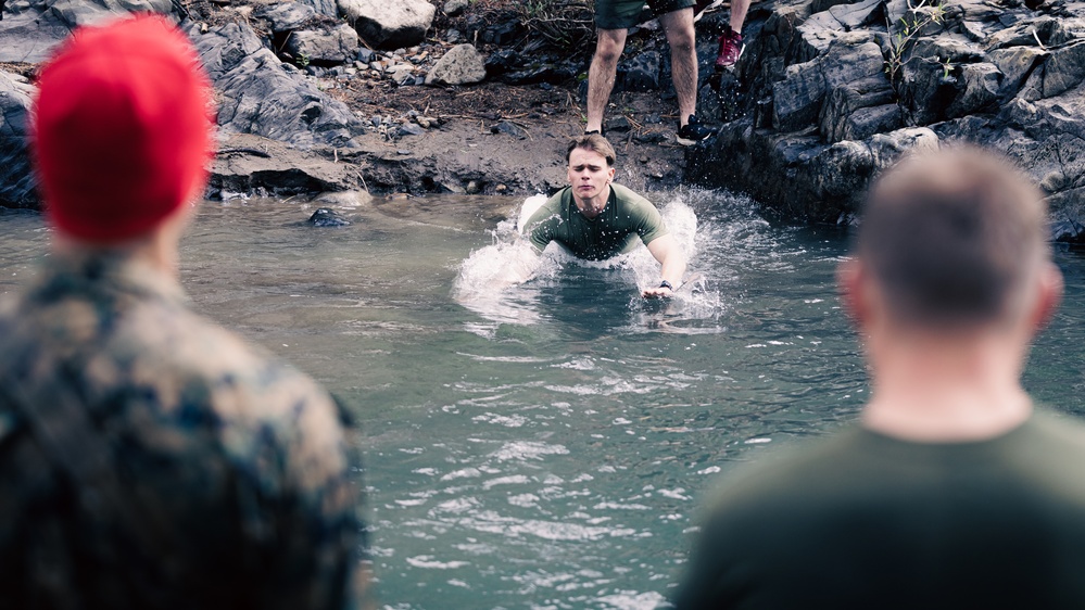 8th ESB Marines participate in stream-crossing training