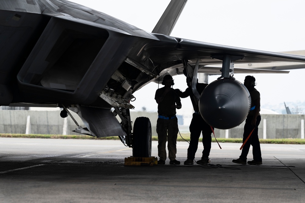 Raptors wrap-up arrival at the 18th Wing