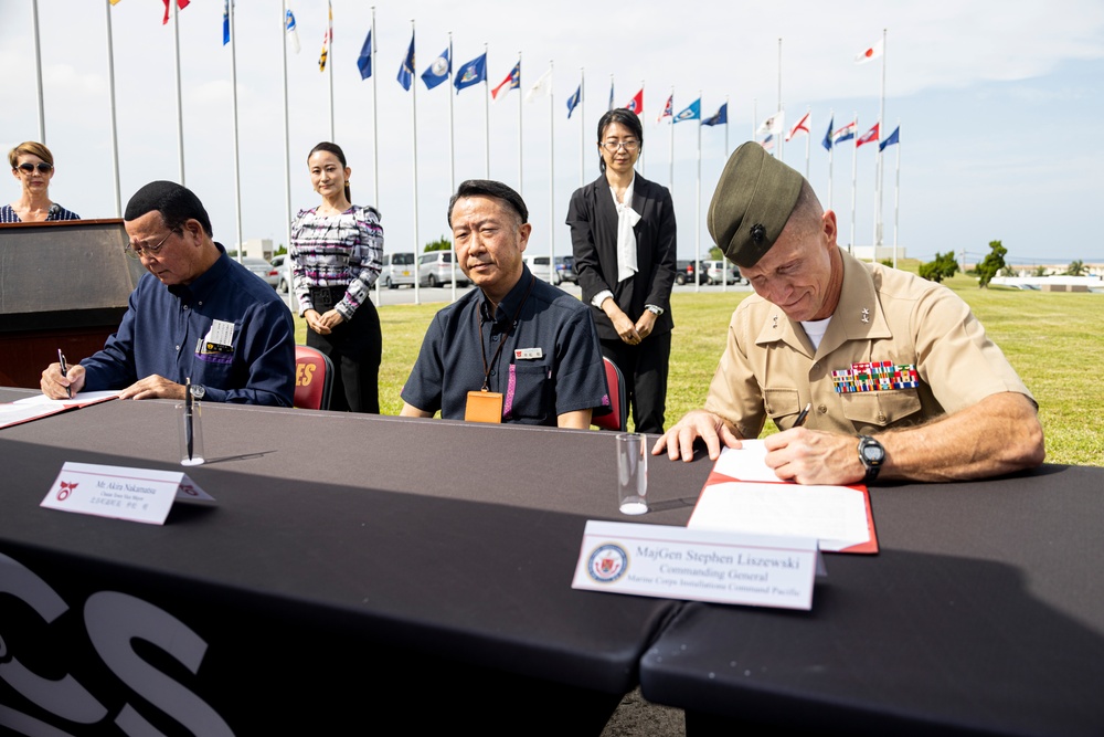 MCIPAC Commanding General, Okinawa community leaders sign LIA