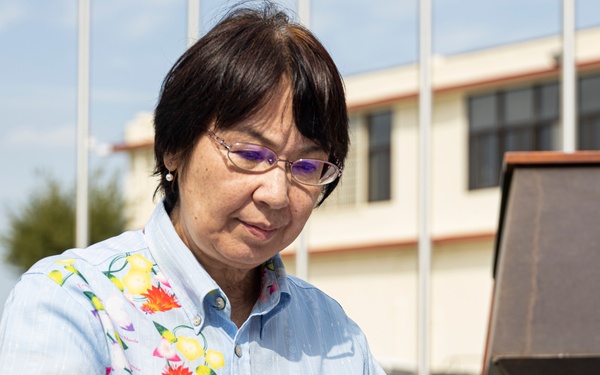 MCIPAC Commanding General, Okinawa community leaders sign LIA