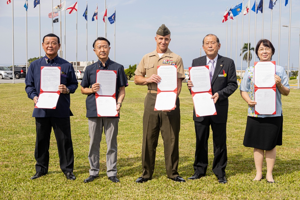 MCIPAC Commanding General, Okinawa community leaders sign LIA