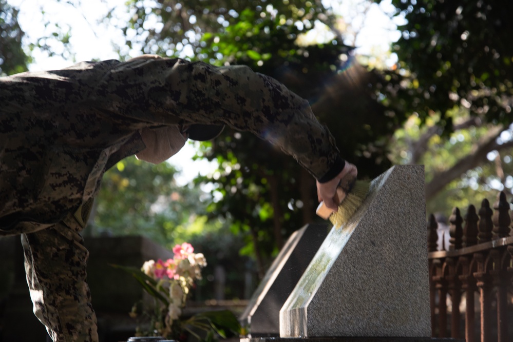 Yokohama Cemetery Cleanup