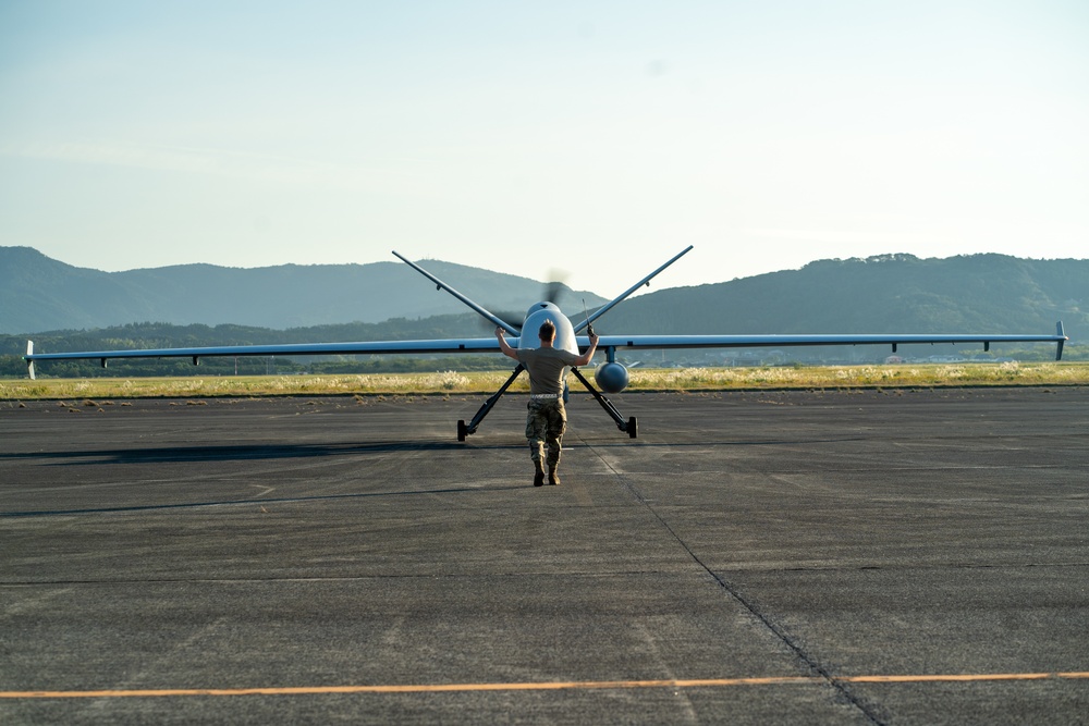 319th ERS Conducts Demonstration Flight