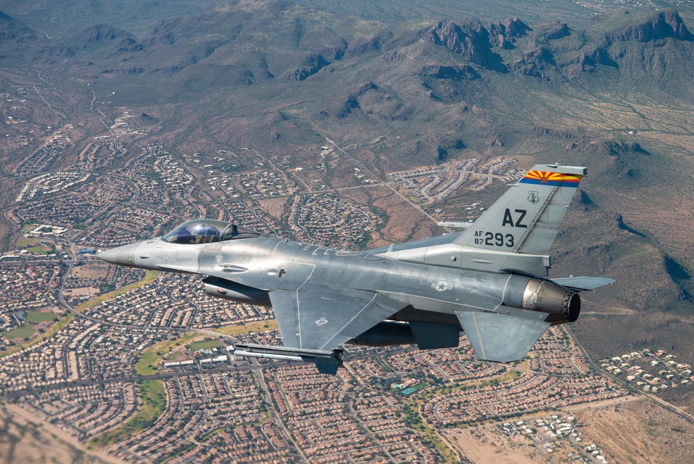 Arizona National Guard F-16 soars over Tucson