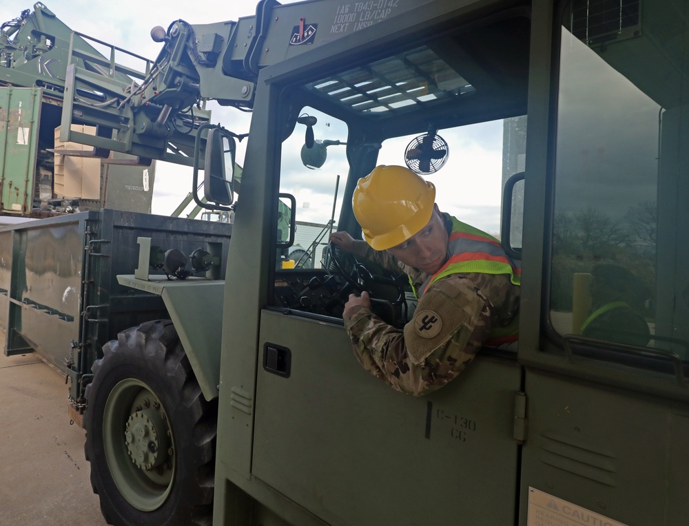 251st Inland Cargo Transfer Company Soldiers train on equipment