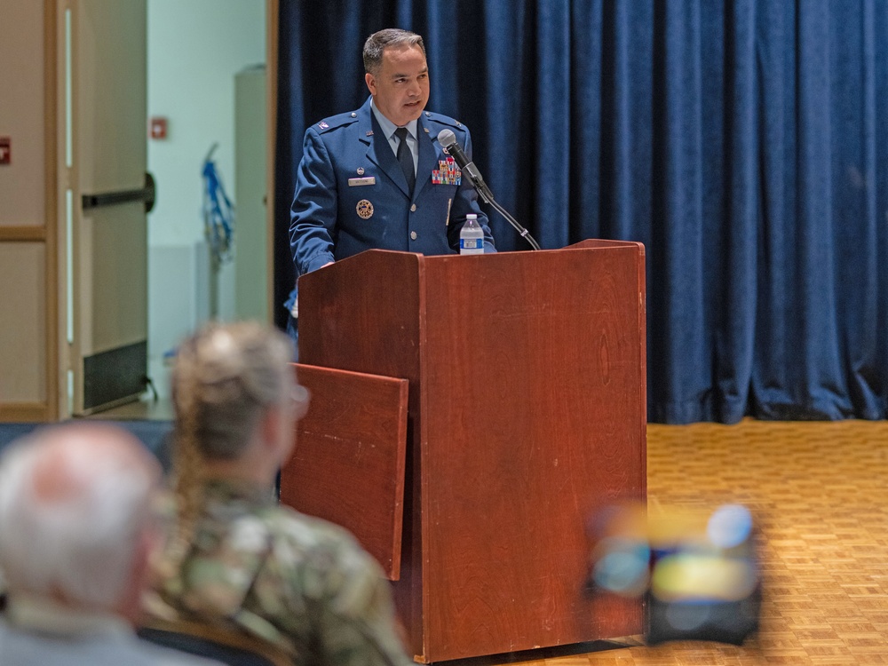 Col. Jason Vattioni at 377th TEG standup