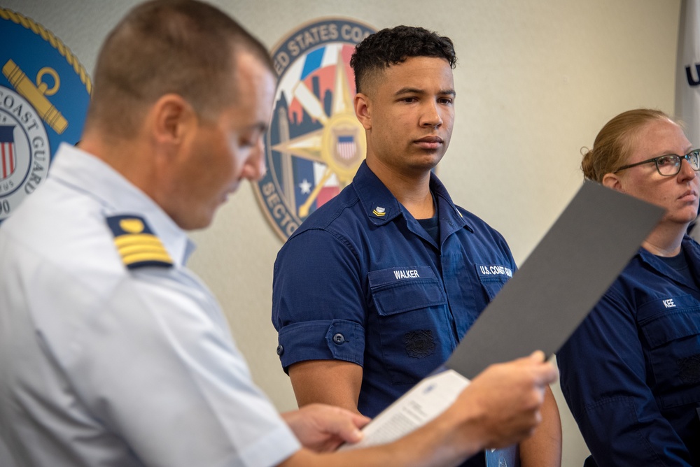 Coast Guard recognizes personnel for lifesaving rescue during ceremony in Houston, Texas