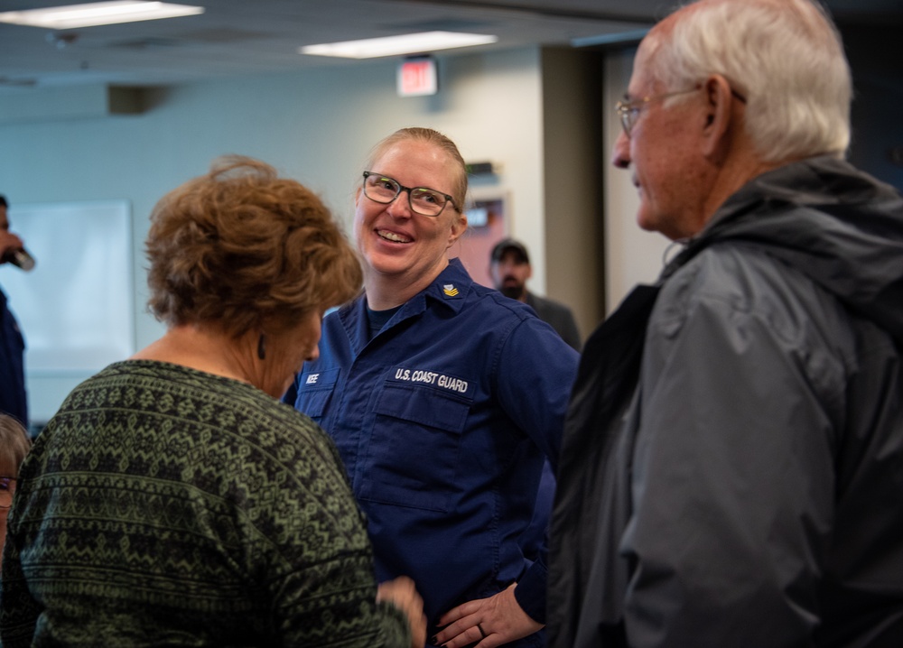 Coast Guard recognizes personnel for lifesaving rescue during ceremony in Houston, Texas