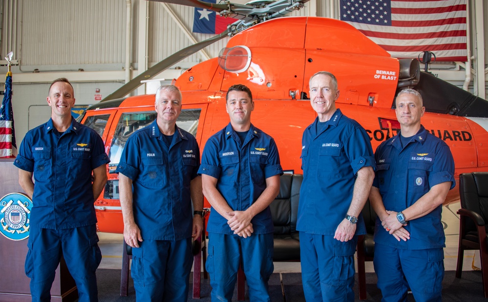 Coast Guard vice commandant visits units in Houston, Texas