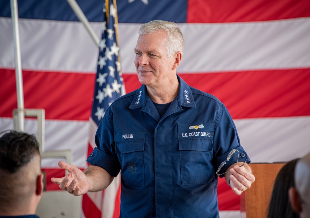 Coast Guard vice commandant visits units in Houston, Texas