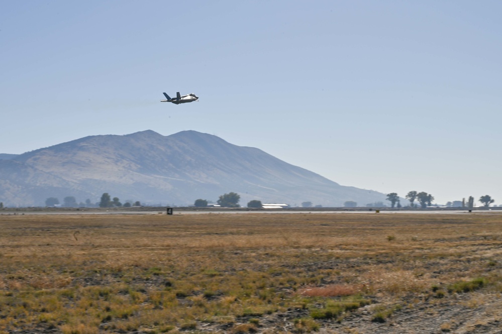 F-35 fighters put 173rd Fighter Wing’s ample range space to the test