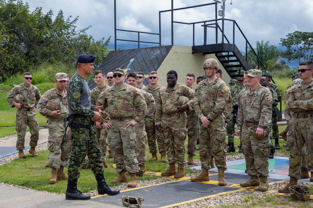 Exercise Southern Vanguard 23 Rappelling