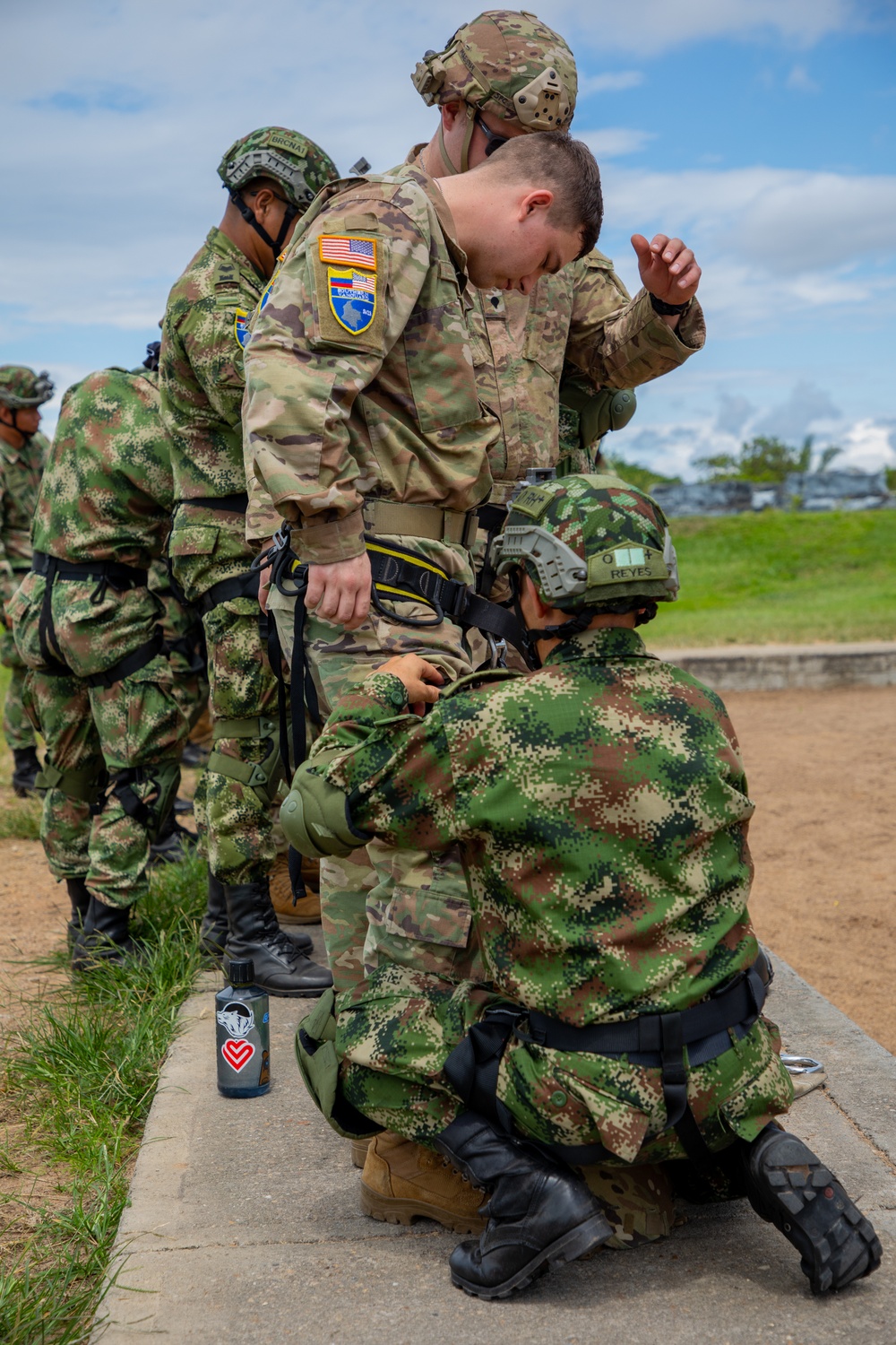 Exercise Southern Vanguard 23 Rappelling