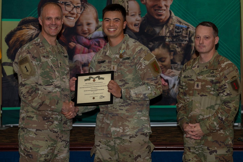 1st ID holds Volunteer of the Quarter Ceremony