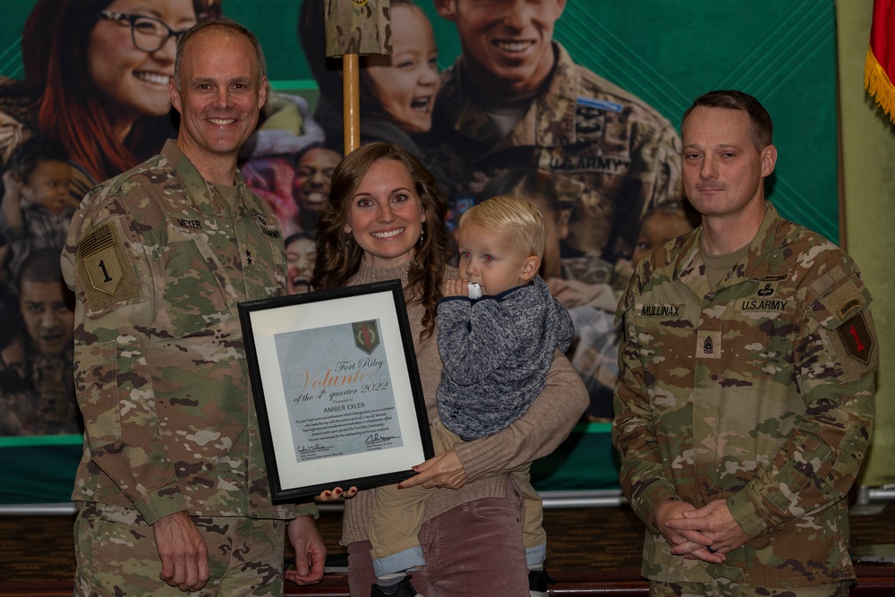 1st ID holds Volunteer of the Quarter Ceremony