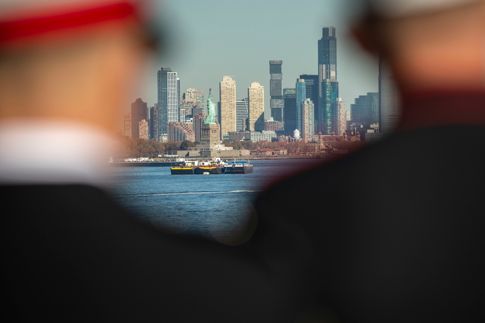 USS Arlington; II MEF Marines arrive for Veterans Day New York