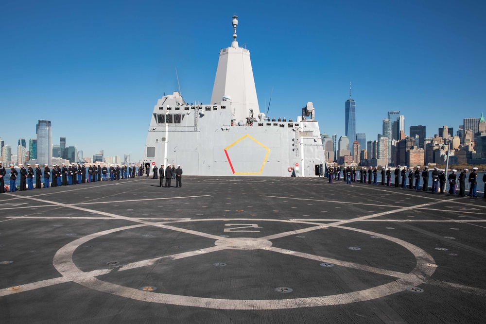 USS Arlington; II MEF Marines arrive for Veterans Day New York