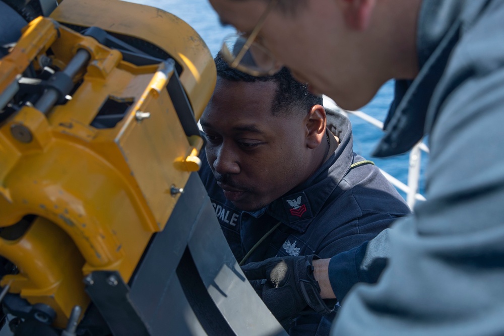 USS Tripoli CIWS Upload