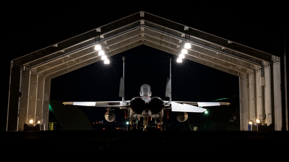 F-15C night flying, readiness around the clock