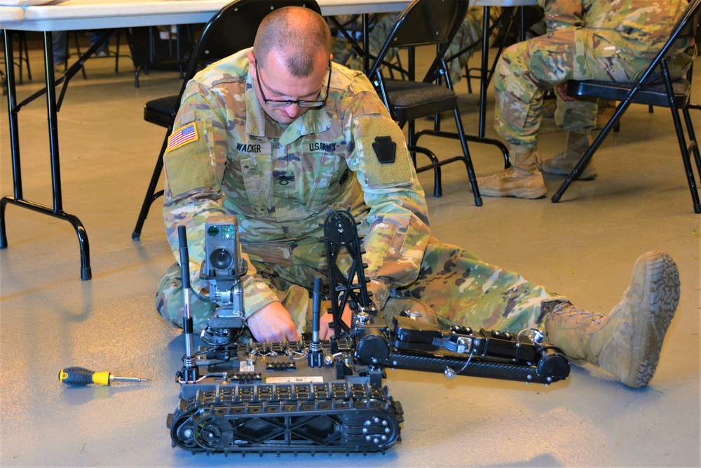 Pa. Guard Soldiers train with new robotic system